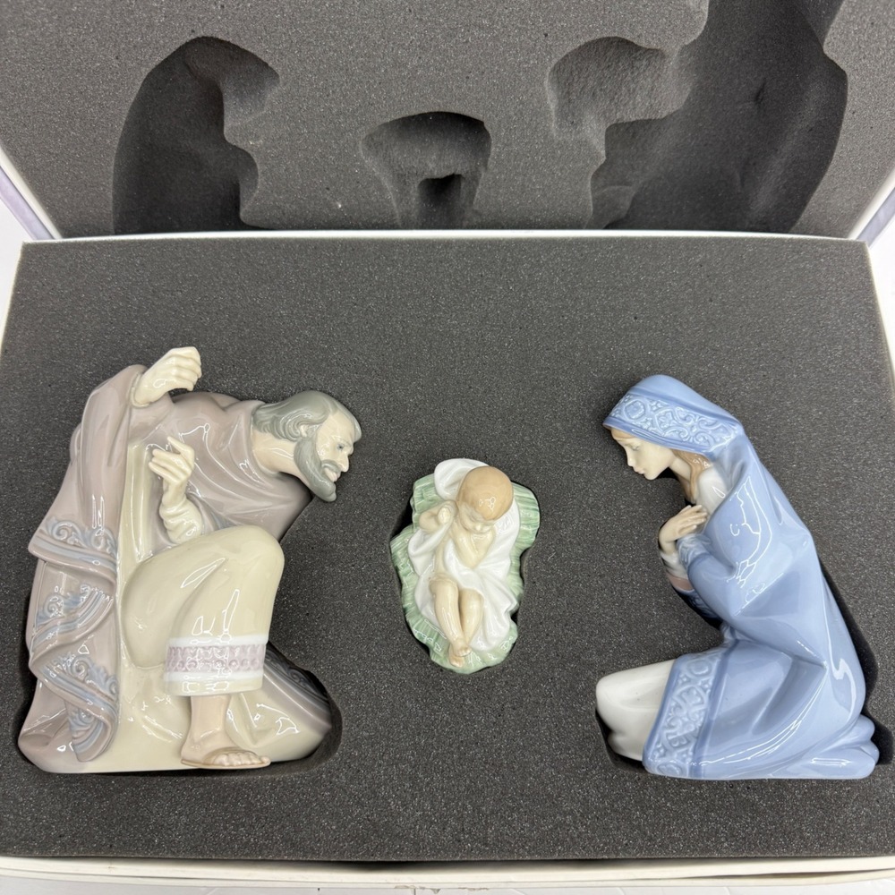 Lladro Nativity Set Holy Family Silent Night Glossy Porcelain 5476 5477 5478